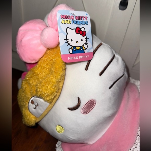 Sleeping Hello Kitty Plush - Picture 3 of 8